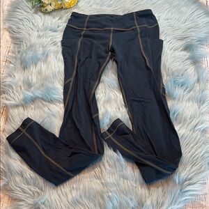 Athleta Girl Navy Stash Your Treasures Tight Leggings sz M